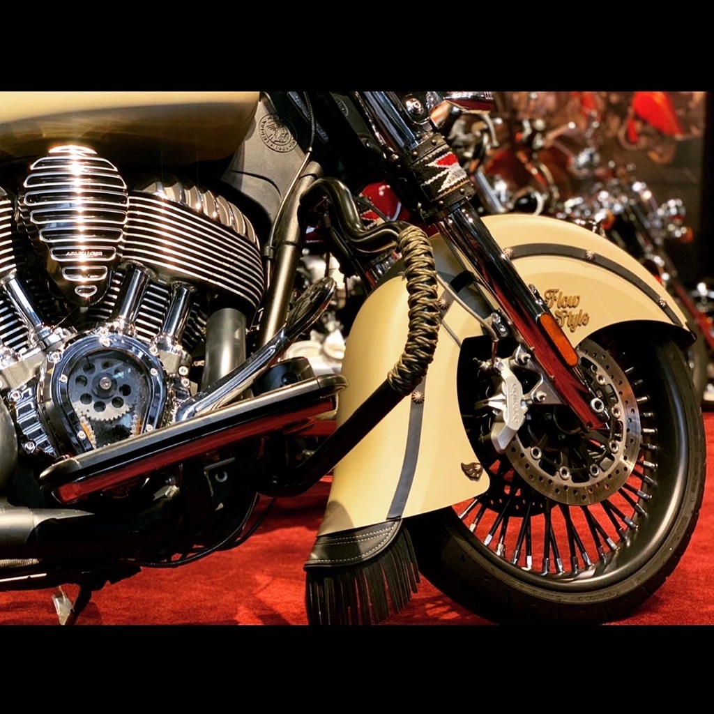 Flow Style Custom インディアンのカスタムパーツ装着車両