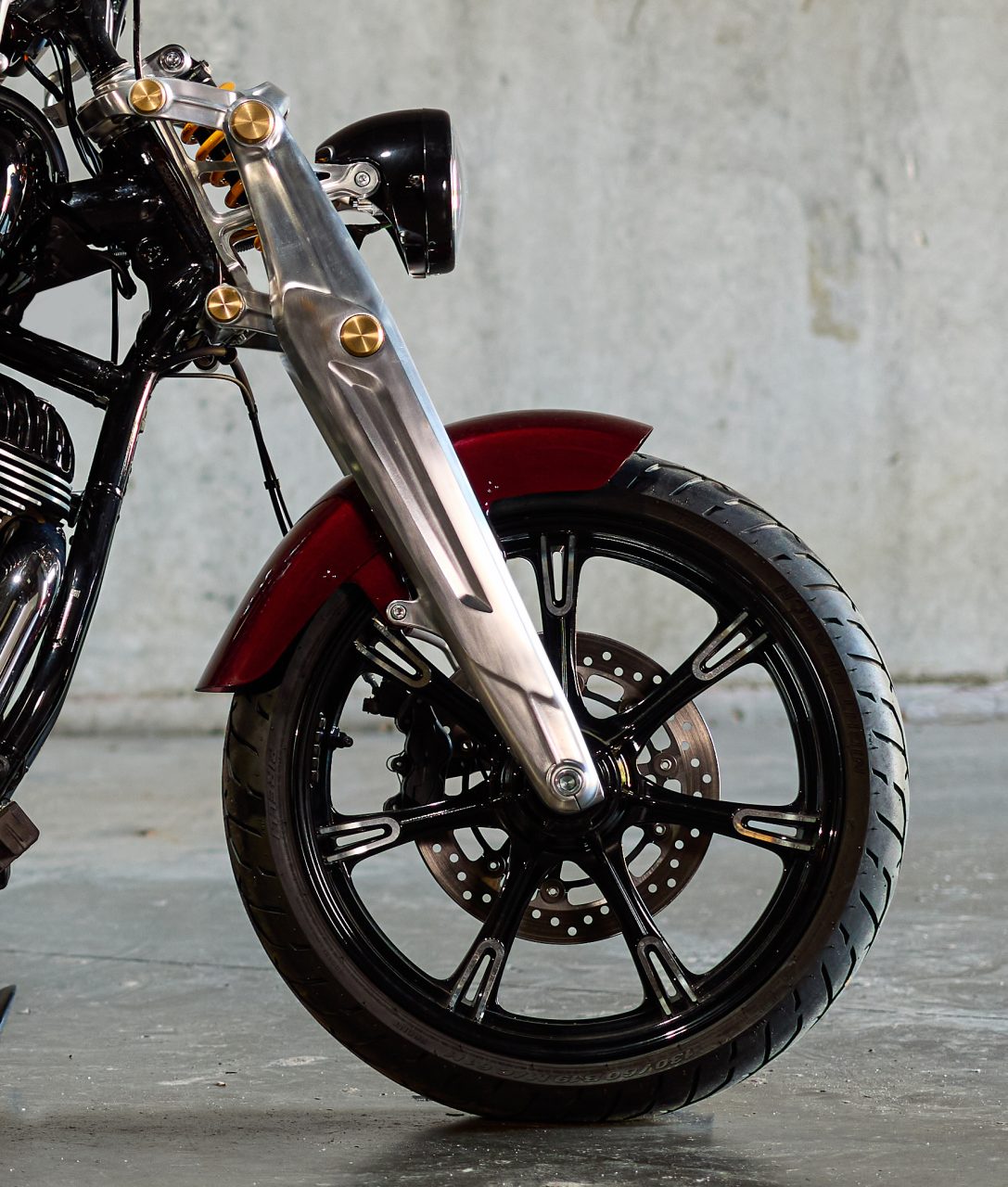 Concept Girderのガーダーフォーク、スプリング、前輪の詳細